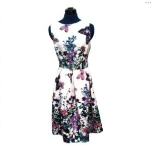 NY & Co Butterfly Print Flare Dress w Pockets Floral Purple Green, Small